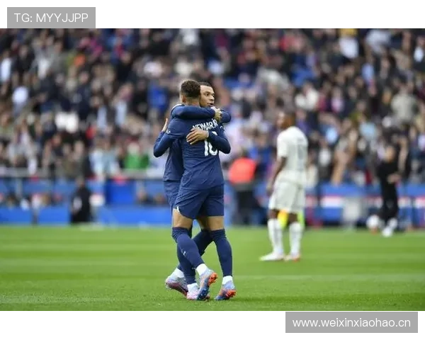 姆巴佩与内马尔关系紧张?战术角色与更衣室地位之争 姆巴佩与内马尔关系紧张?战术角色与更衣室地位之争