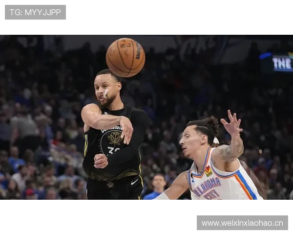 库杜斯持球推进撕裂防线解析