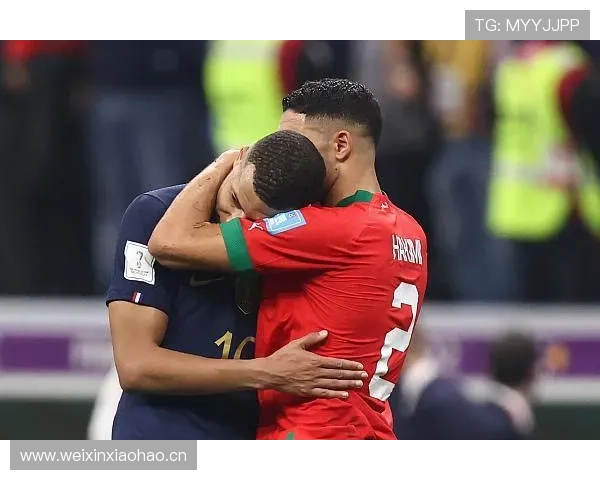 阿什拉夫与姆巴佩右路进攻联动解析